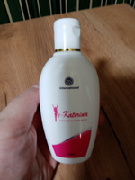 Толық əйел есекке сиып кетеді Төтенше есекті бөлетін порно