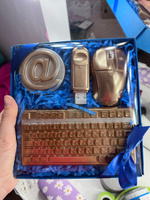 Шоколадный набор iChoco "Компьютерщик", бельгийский молочный шоколад, 300 гр. / набор: клавиатура + знак "@" + флешка + компьютерная мышка #1, Ксения Г.