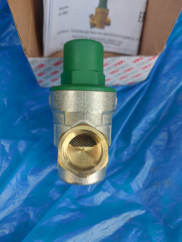 Редуктор давления мембранный от 1 до 5 бар 1/2" VALTEC с преднастройкой ...
