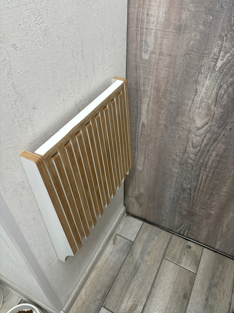 Стул складной настенный в прихожую и на кухню бежевый АзбукаДекор ...