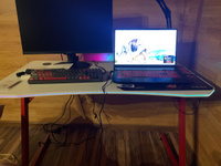Геймерский стол игровой компьютерный c RGB подсветкой GAMELAB MONOLITH #1, Виталий Р.