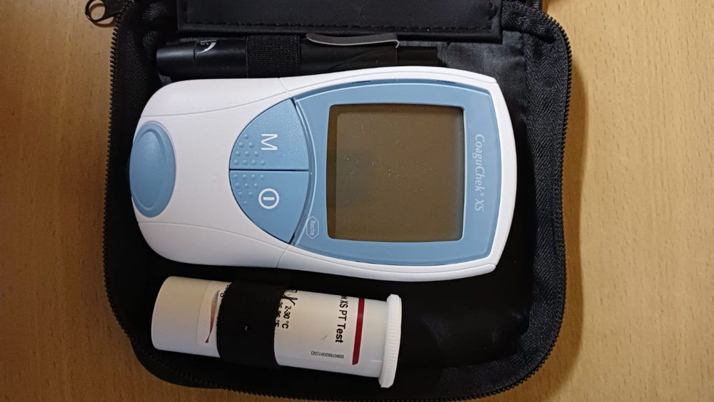 Коагулометр Коагучек (CoaguChek) XS + 12 тест-полосок в комплекте ...