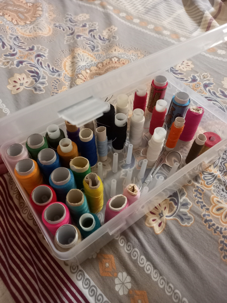 Органайзер для хранения ниток / Контейнер для рукоделия / Шкатулка для ...