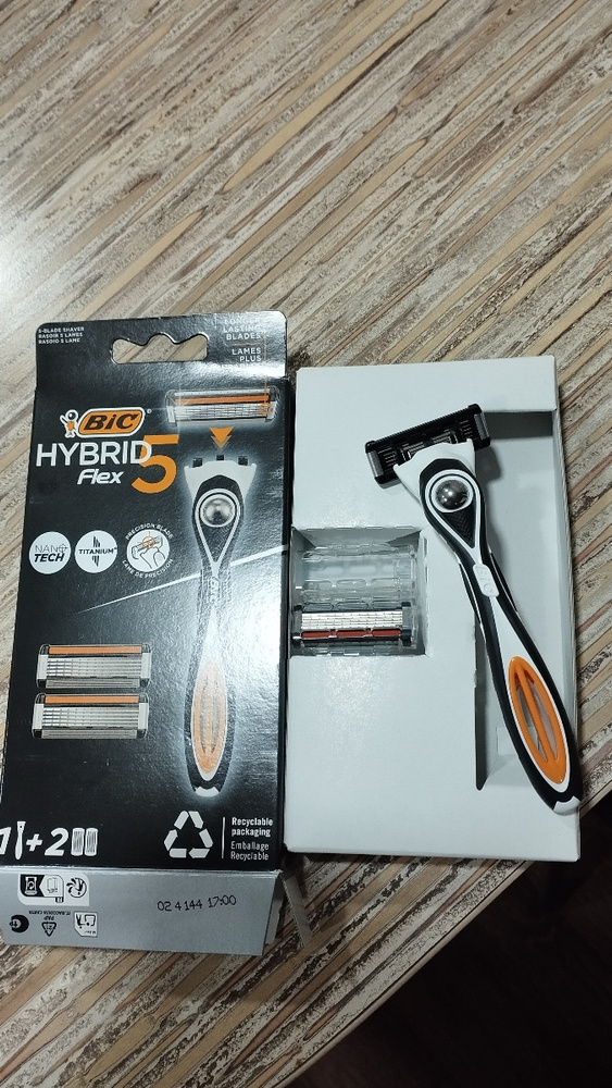 Бритва мужская BIC Hybrid 5 Flex, 5 нанотехнологичных подвижных лезвий ...