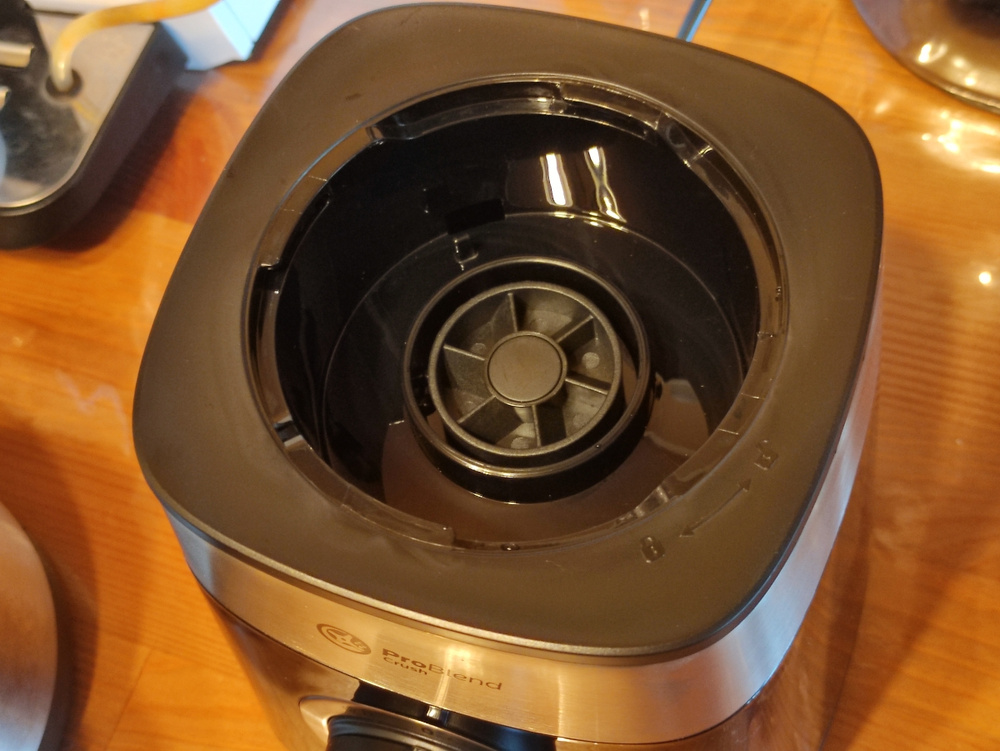 Блендер Philips HR2228/90 купить по низкой цене с доставкой в интернет ...