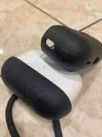 Чехол для AirPods Pro 2 / Защитный чехол с дизайном под кожу HardShell для Аирподс Про 2, Цвет Черный #106, Павел П.