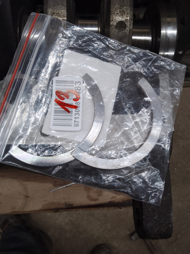 Полукольцо упорное коленвала 2шт. (ремонтный размер 2,437) ВАЗ-2101 ...