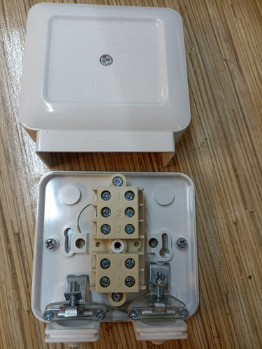 Коробка клеммная для электроплит 102х100х37мм, 380В, 40А, IP44 KLK-5S ...