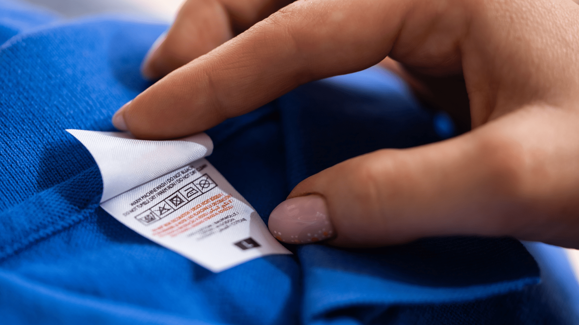 Какие бирки и этикетки должны быть на одежде: требования и обязательная ...