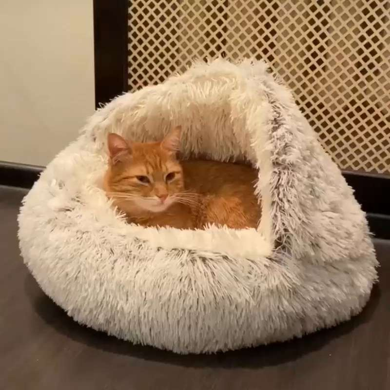 Закрытая лежанка домик для кошек M 50 см (внутри - МЕХ) / лежанка сплюшка  для сфинкса - купить с доставкой по выгодным ценам в интернет-магазине OZON  (427681547)