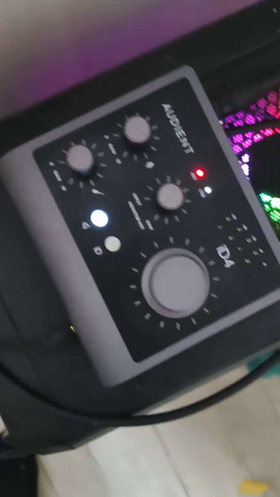 AUDIENT ID4 MKII студийный USB-аудиоинтерфейс купить на OZON по низкой ...