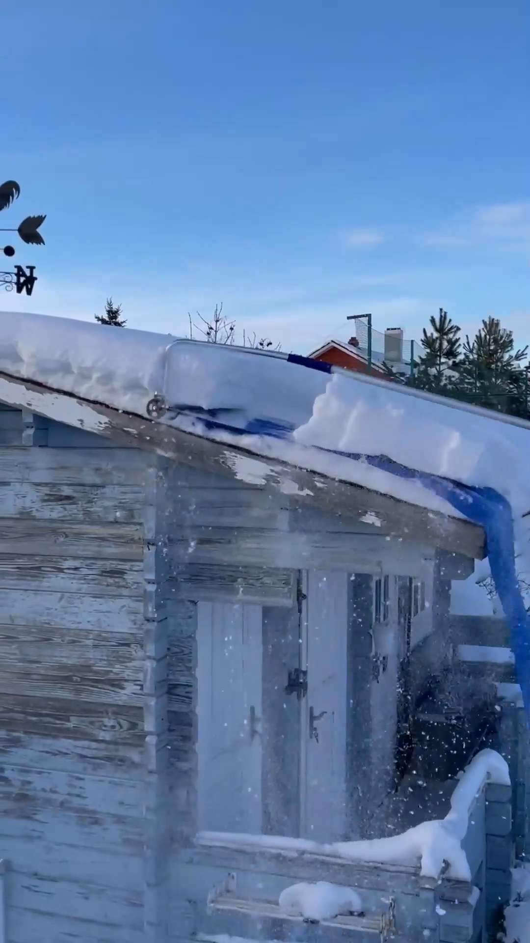 Улавливающие экраны защита от падения льда и снега крыши