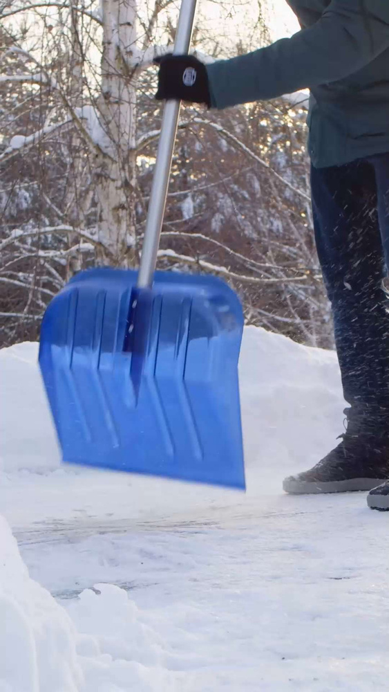 Лопата для уборки снега на колесах Электромаш